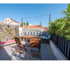 Duplex in the historic center of Cannes